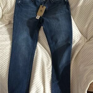 NWT DL1961 Emma 4 Way Stretch Legging Dark Wash Jeans Size 30